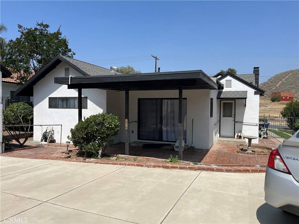 Riverside, CA 92501,2940 Locust ST