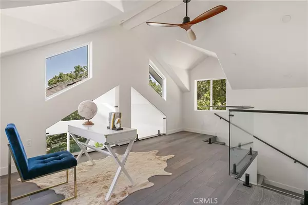 1670 Grass Valley RD, Lake Arrowhead, CA 92352