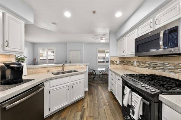 Tustin, CA 92782,12909 Ternberry CT