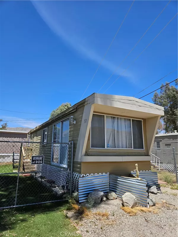 51063 29 Palms Hwy spc #32, Morongo Valley, CA 92256