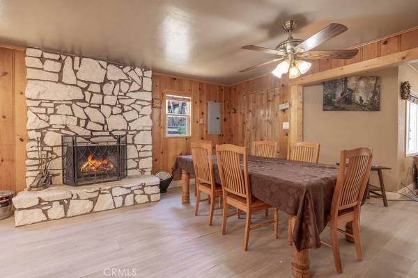 Sugarloaf, CA 92386,745 Sunset LN