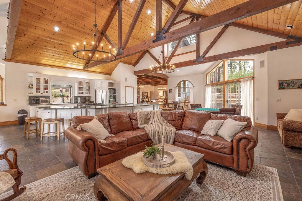 Big Bear Lake, CA 92315,42385 Fox Farm RD