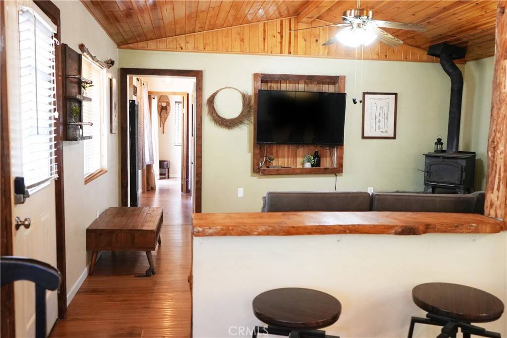 Sugarloaf, CA 92386,657 Moreno LN