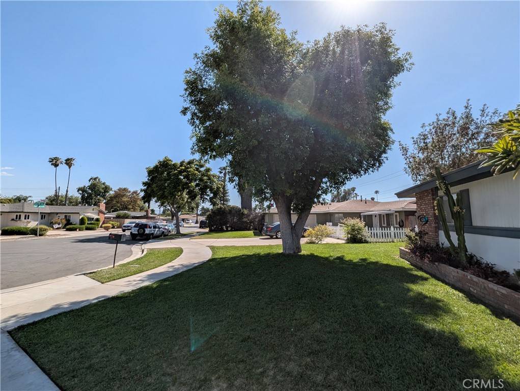 Riverside, CA 92504,8619 Raintree AVE