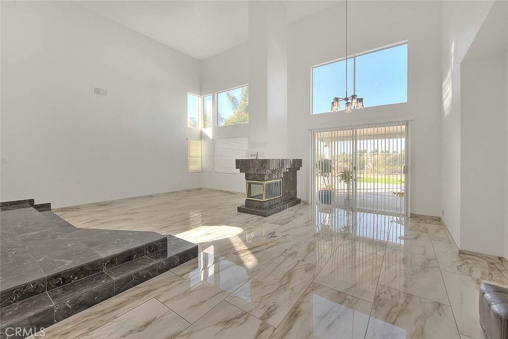 Corona, CA 92882,3571 Rio Ranch RD