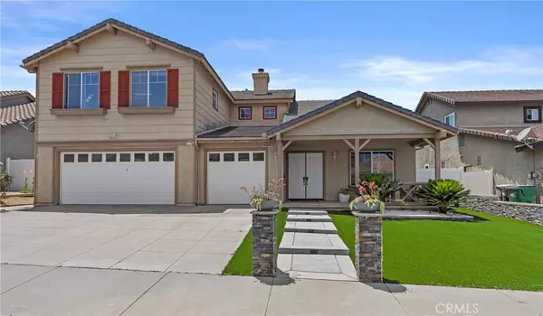 Corona, CA 92883,27051 Featherhill DR