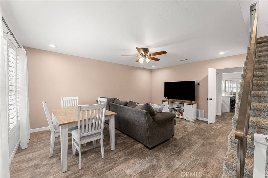 Redlands, CA 92373,571 La Verne ST