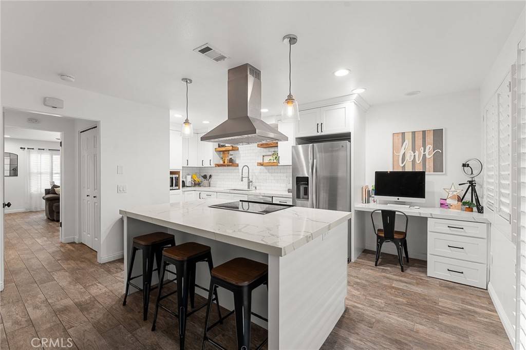 571 La Verne ST, Redlands, CA 92373