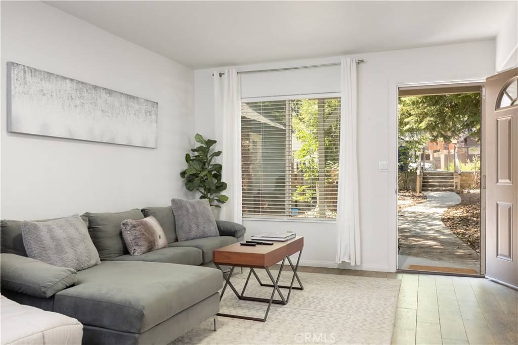 Big Bear Lake, CA 92315,989 Cameron DR