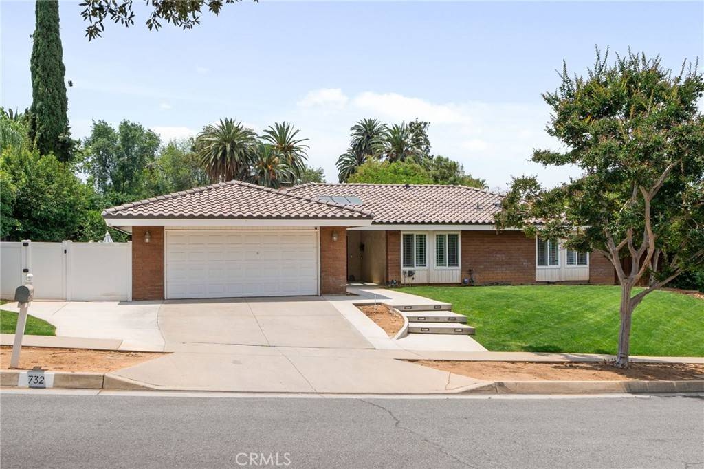 732 Hilary LN, Redlands, CA 92373