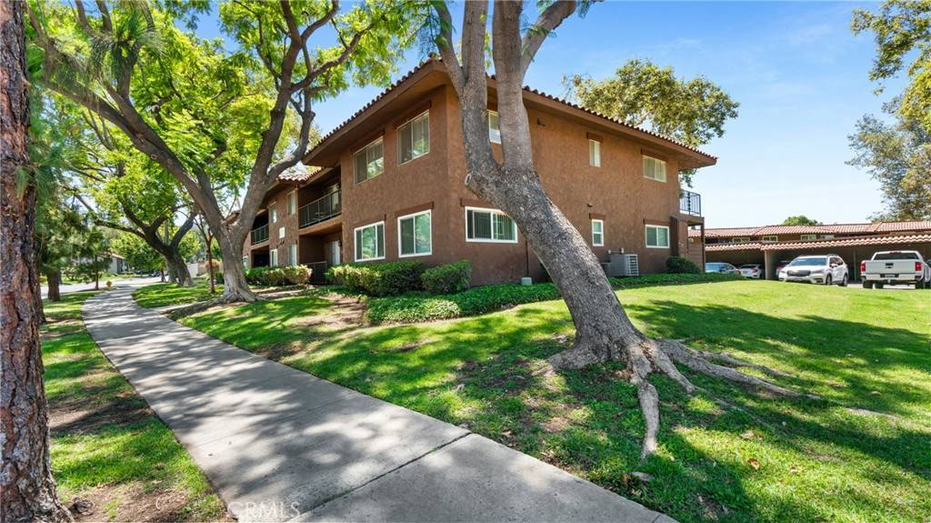 Corona, CA 92882,1598 Border AVE #H