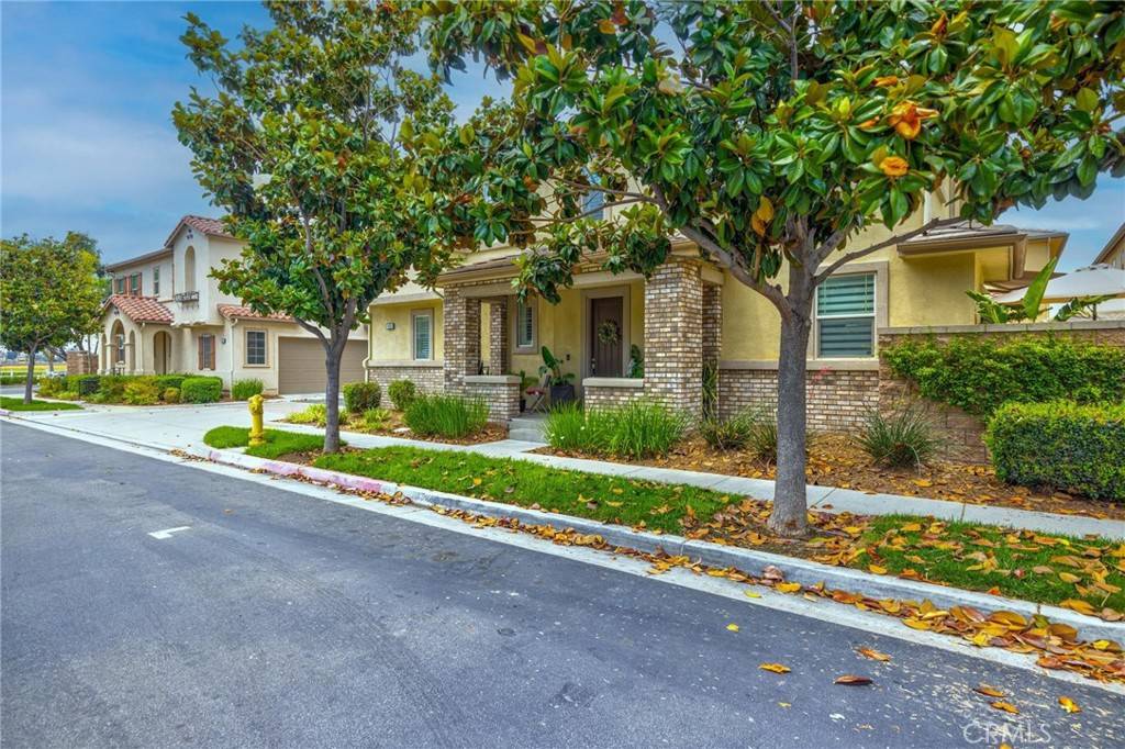 Chino, CA 91710,6038 Grace ST