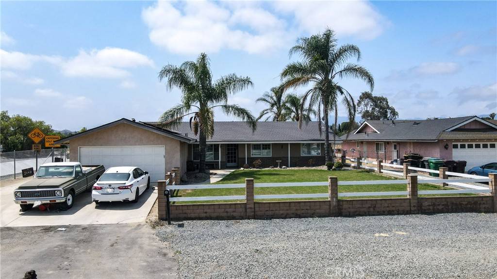 1404 Barnhart LN, Norco, CA 92860