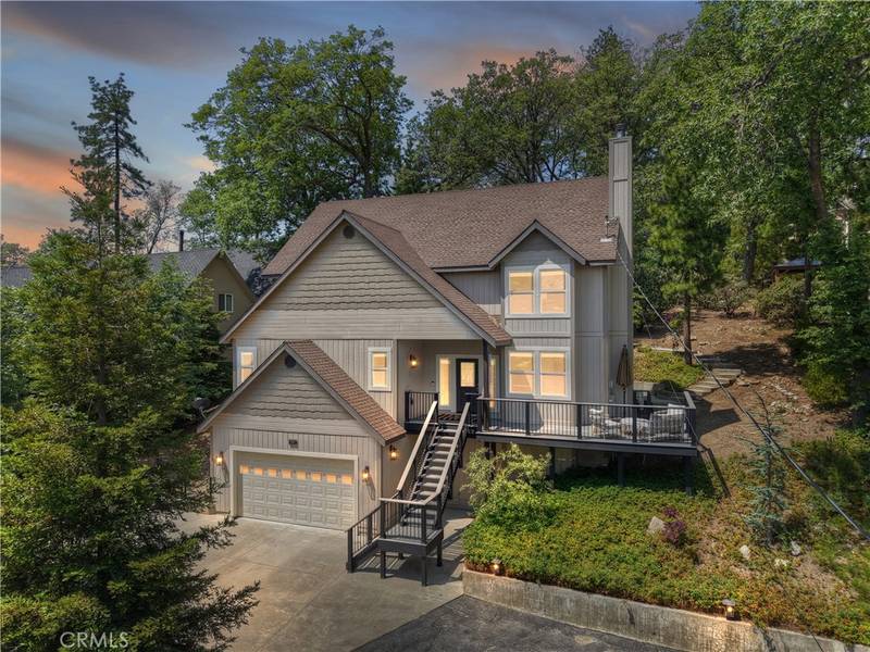 942 Lucerne LN, Lake Arrowhead, CA 92352