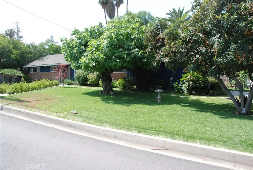 Redlands, CA 92373,360 Campbell AVE