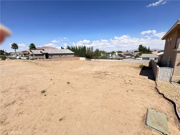 Victorville, CA 92395,13145 Autumn Leaves AVE