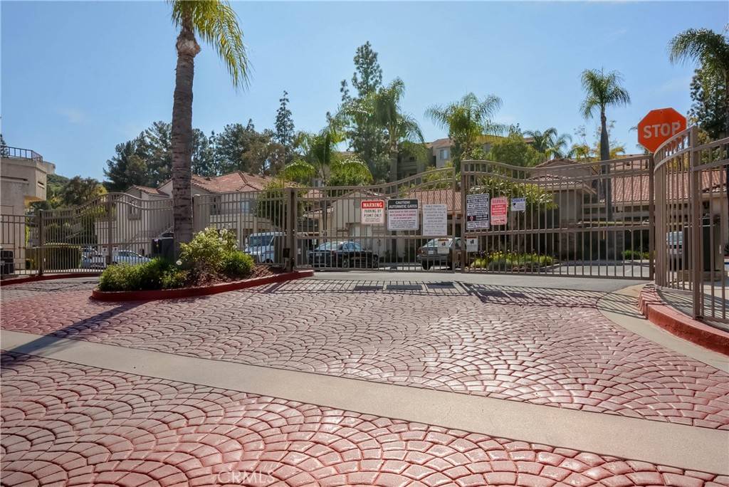 Corona, CA 92879,1015 La Terraza CIR #102