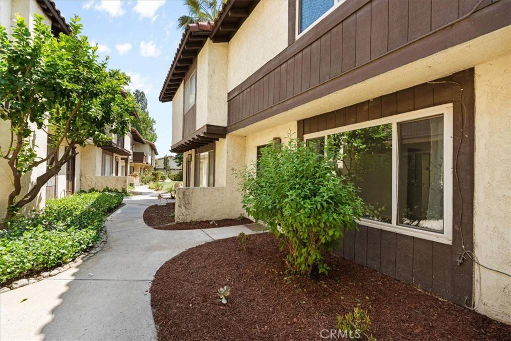 Colton, CA 92324,1077 Santo Antonio DR #54