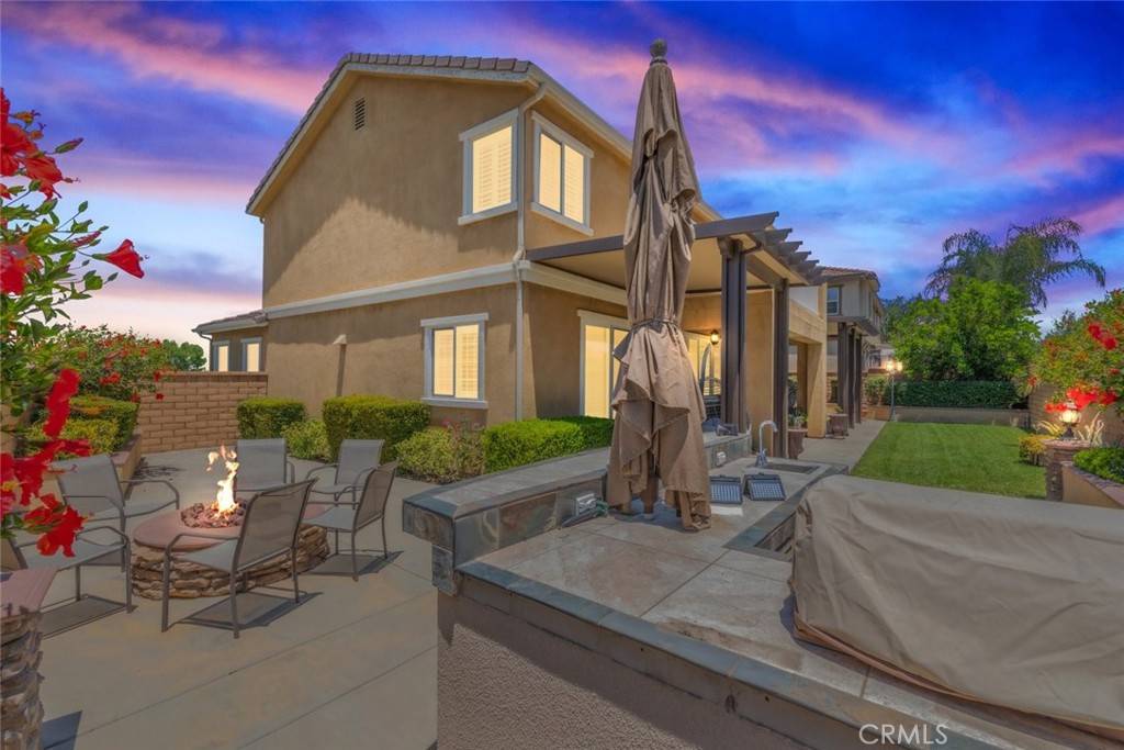Corona, CA 92883,7543 Summer Day DR