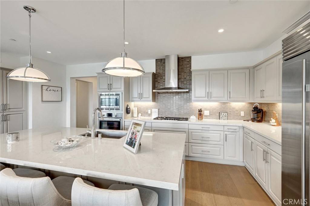 Carlsbad, CA 92008,2393 Ocean ST
