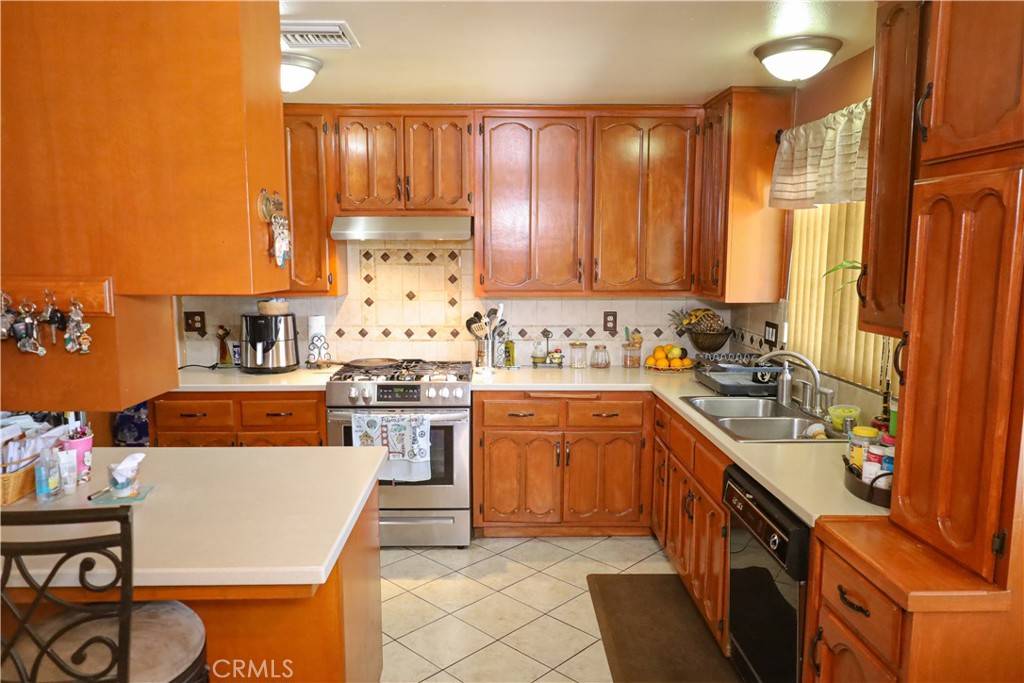Jurupa Valley, CA 91752,5685 Ptolemy WAY