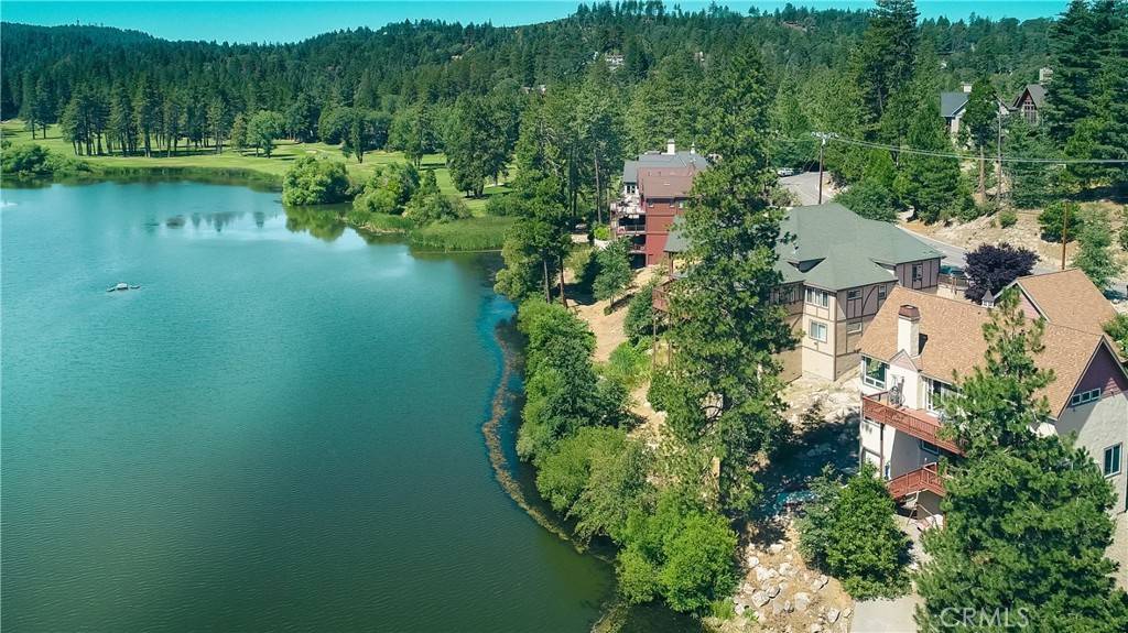 781 Brentwood DR, Lake Arrowhead, CA 92352