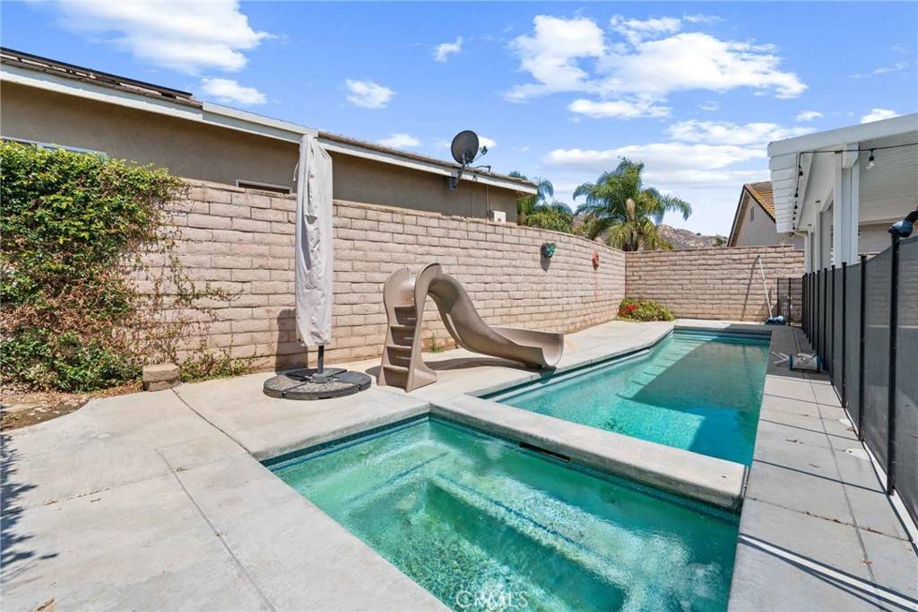 Jurupa Valley, CA 92509,5191 Westerfield ST