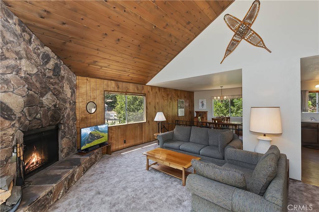 Lake Arrowhead, CA 92352,27581 St Bernard