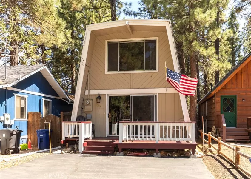 738 E Meadow LN, Big Bear City, CA 92314