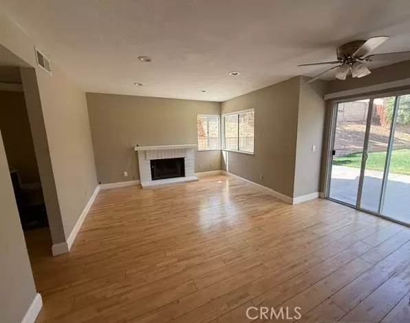 Castaic, CA 91384,27745 Desert PL