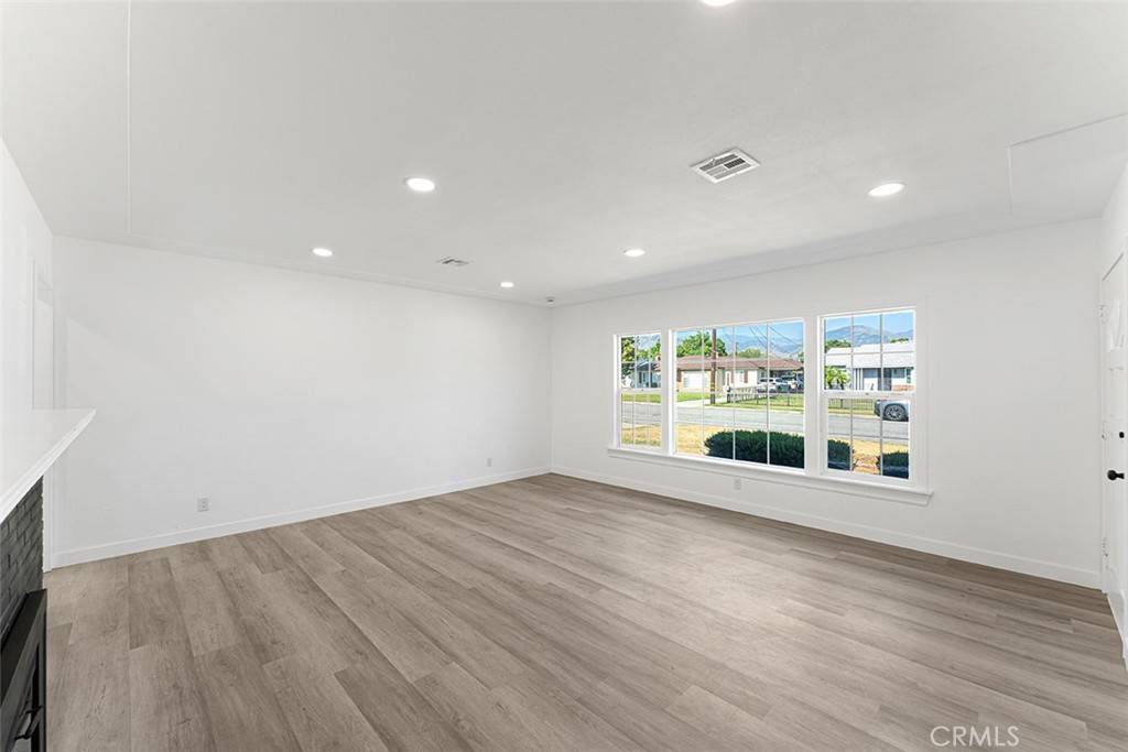San Bernardino, CA 92404,3288 Sepulveda AVE