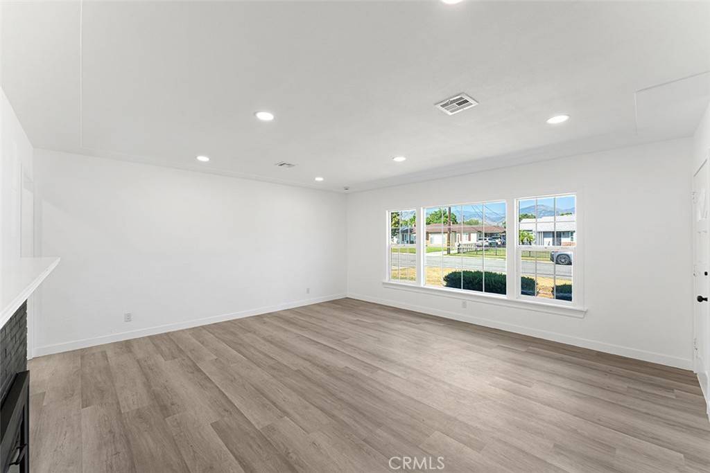 San Bernardino, CA 92404,3288 Sepulveda AVE