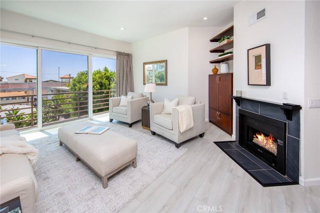 11949 Goshen AVE #308, Los Angeles, CA 90049