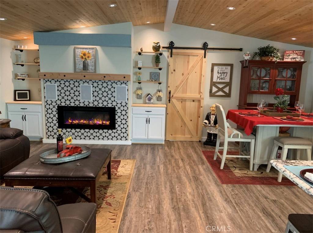 Corona, CA 92881,1550 Rimpau AVE #100
