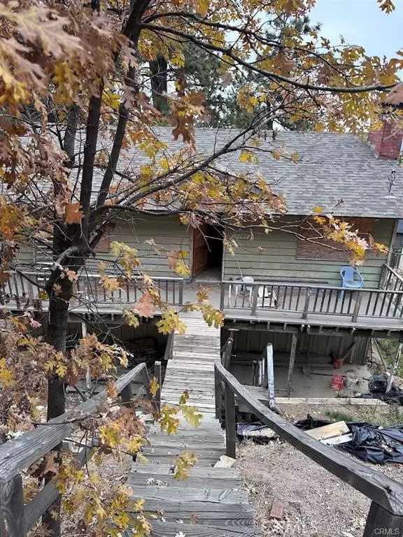 Running Springs, CA 92382,31749 Hilltop DR