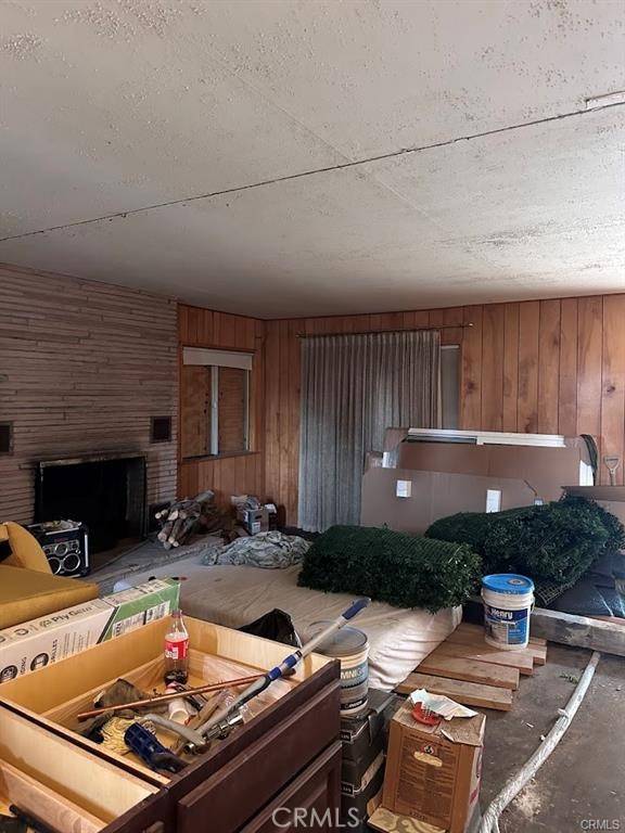 31749 Hilltop DR, Running Springs, CA 92382