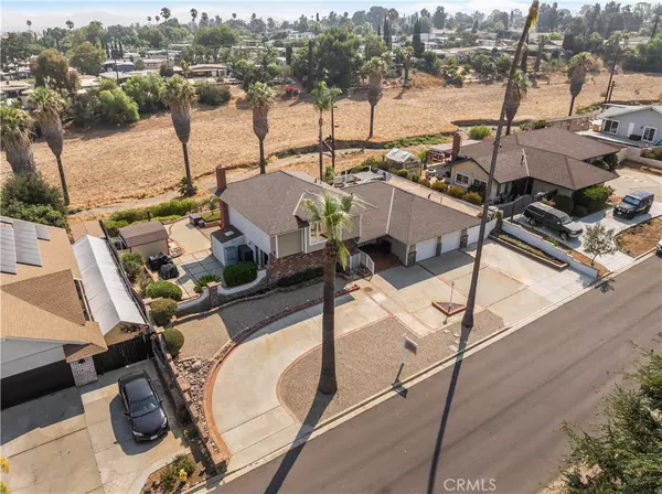 Corona, CA 92882,2001 Cypress Point DR