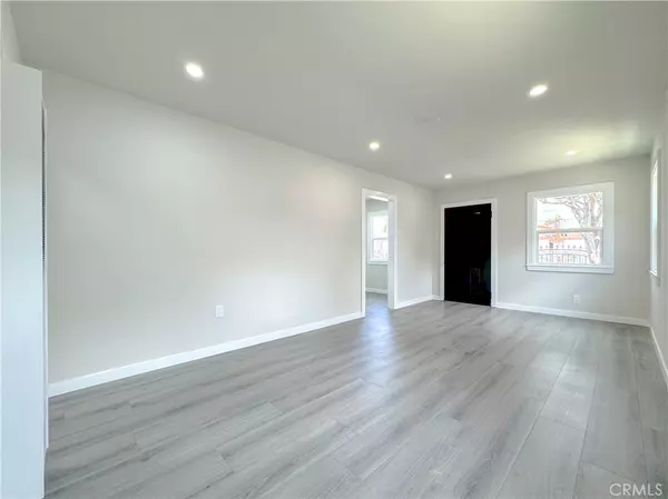 Compton, CA 90222,2058 E Stockwell ST