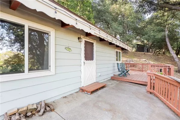 Crestline, CA 92325,797 Chateau DR