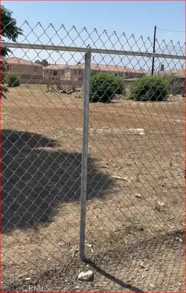 8566 Cypress AVE, Fontana, CA 92335