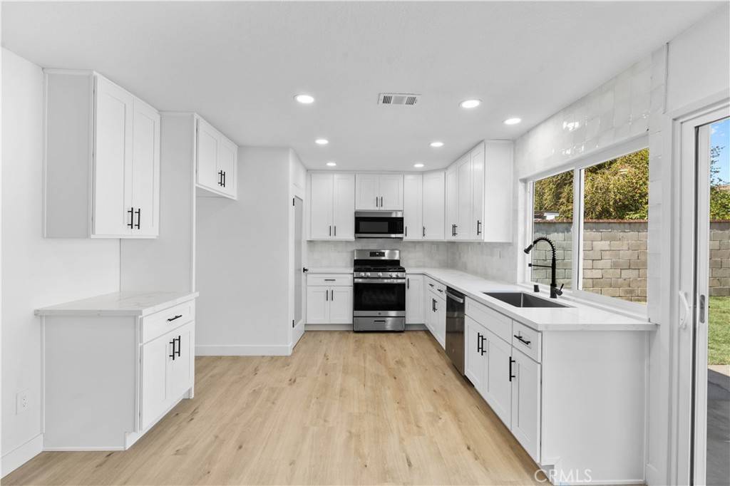 Chino, CA 91710,13635 Frady AVE