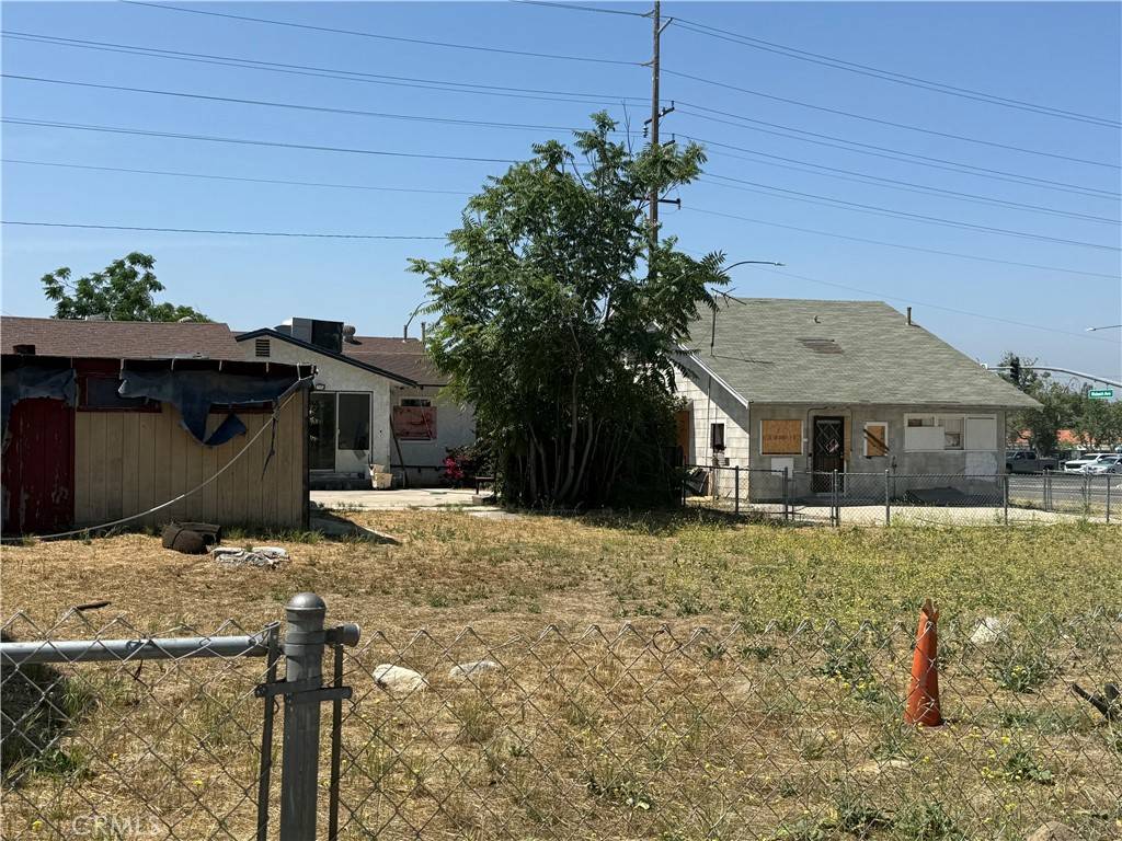 Mentone, CA 92359,1703 Mentone BLVD