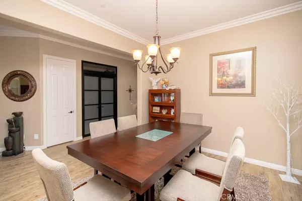 Beaumont, CA 92223,464 Whitney Peak