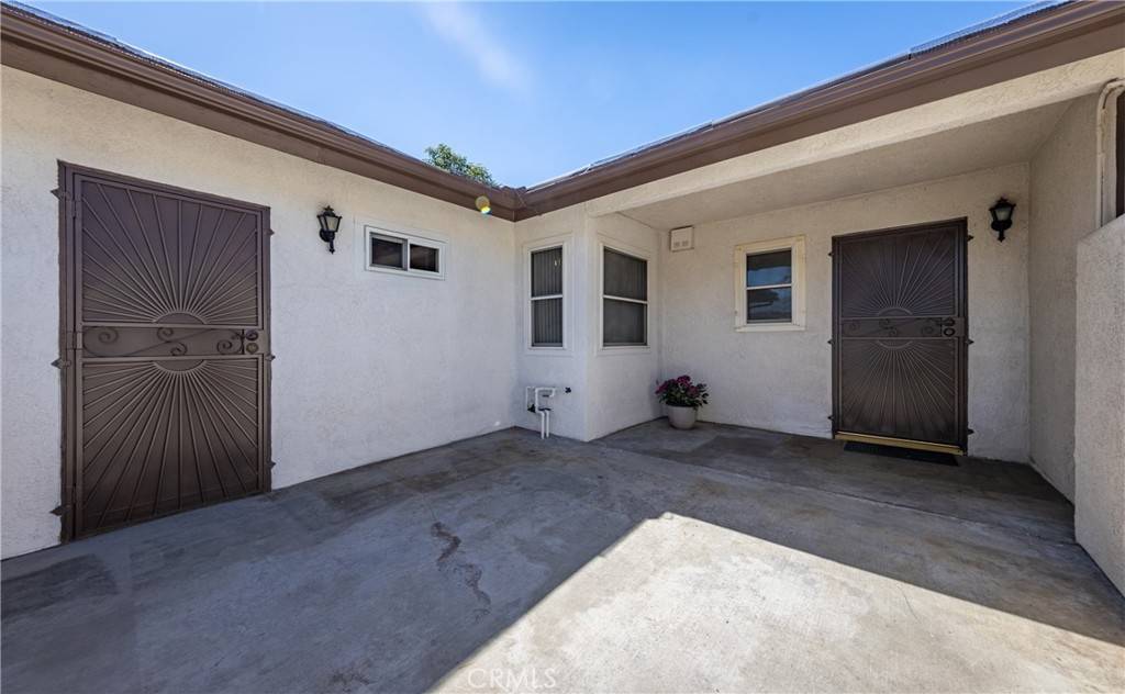 Rialto, CA 92377,19275 Mesa ST