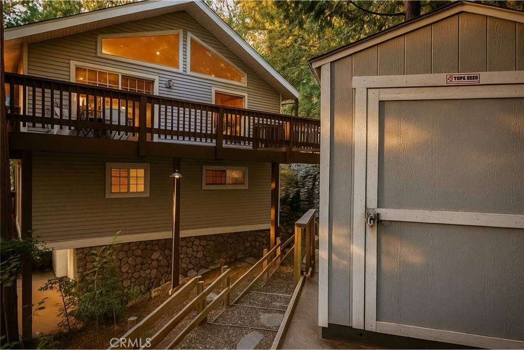 Crestline, CA 92325,620 Acacia DR