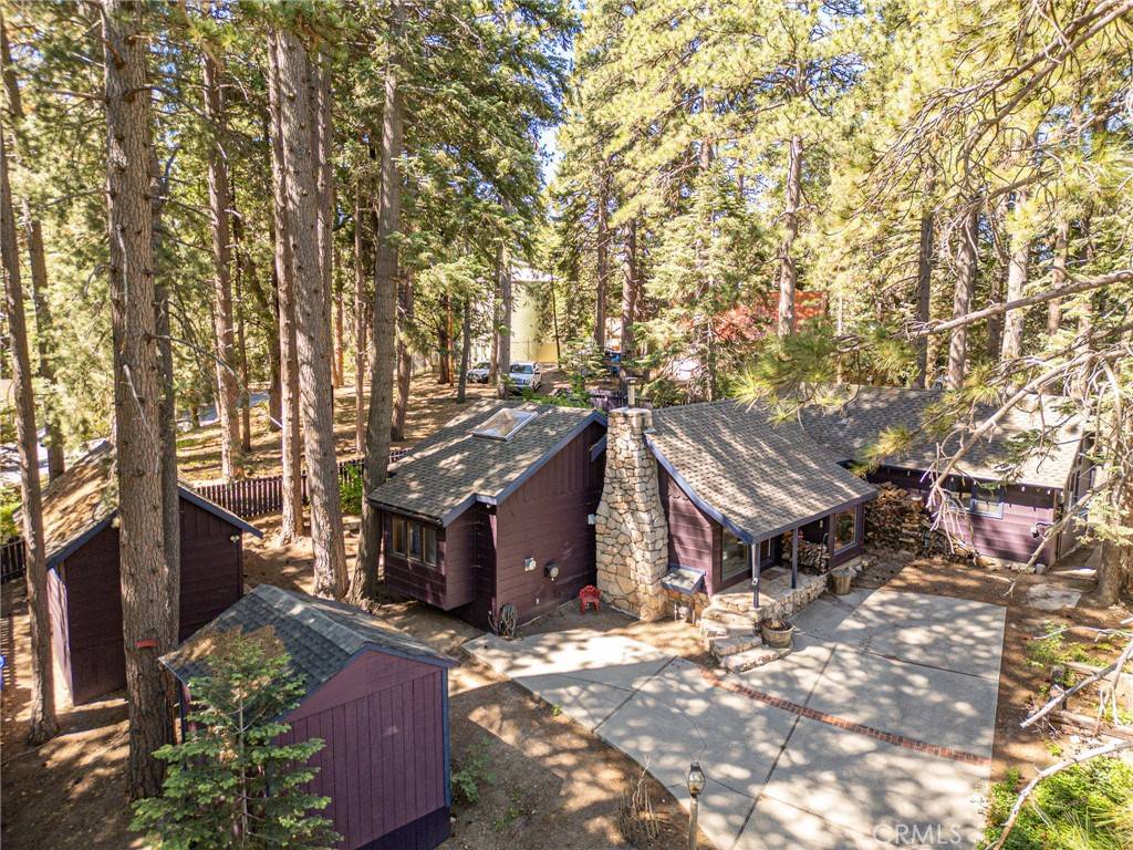 Running Springs, CA 92382,31701 Christmas Tree LN