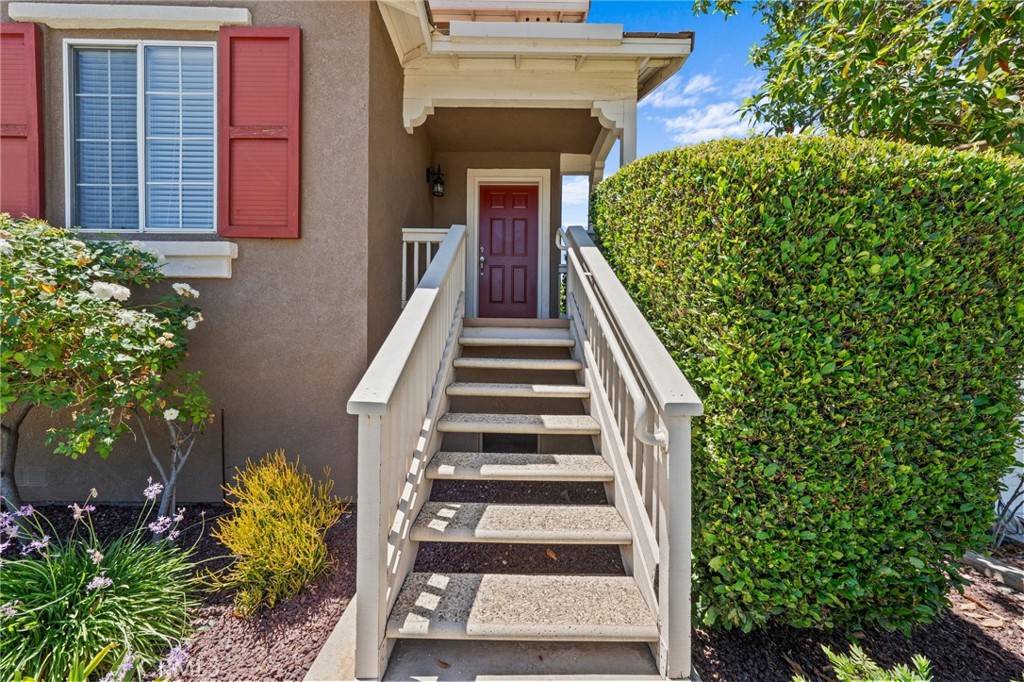 Corona, CA 92882,1073 Regina WAY