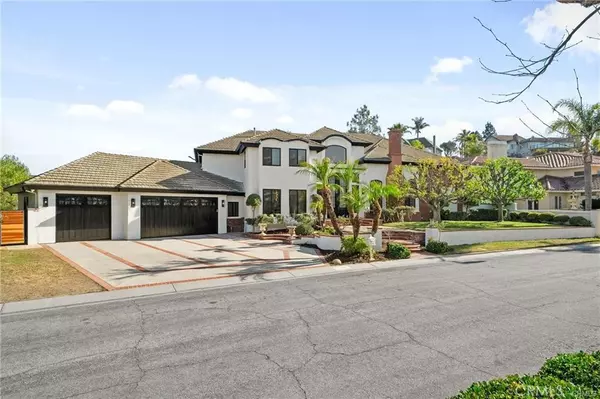 Anaheim Hills, CA 92808,7460 E Hummingbird CIR