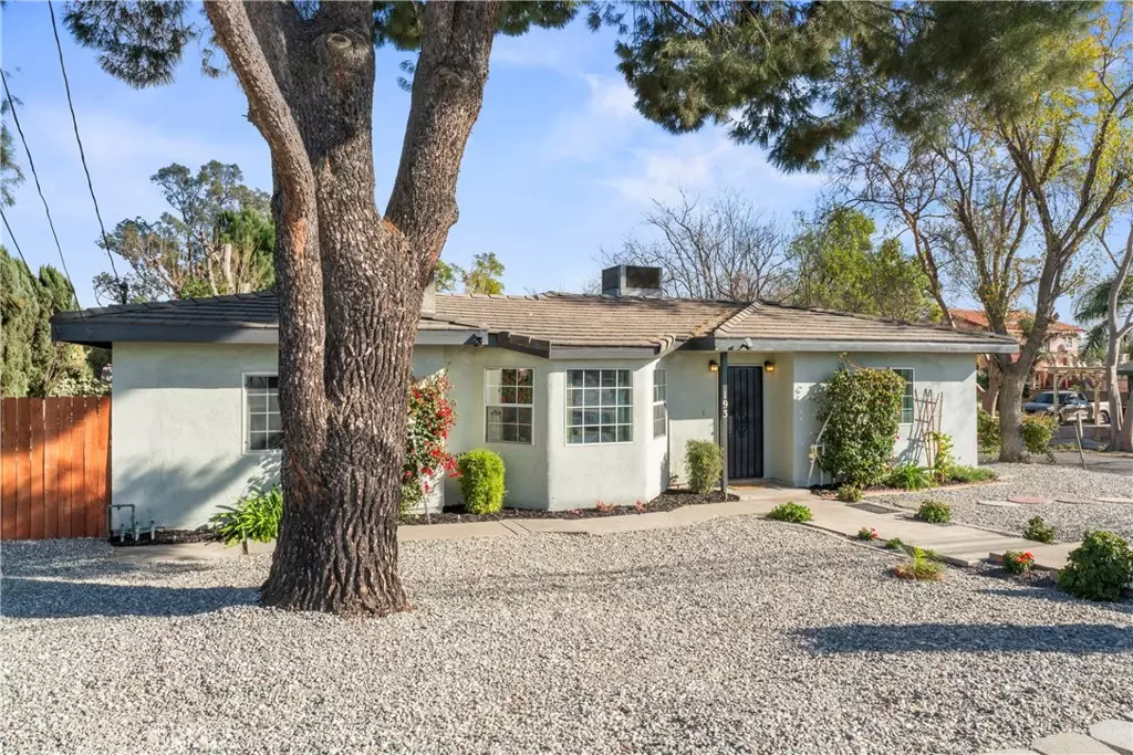 Fontana, CA 92335,193 N Maple AVE