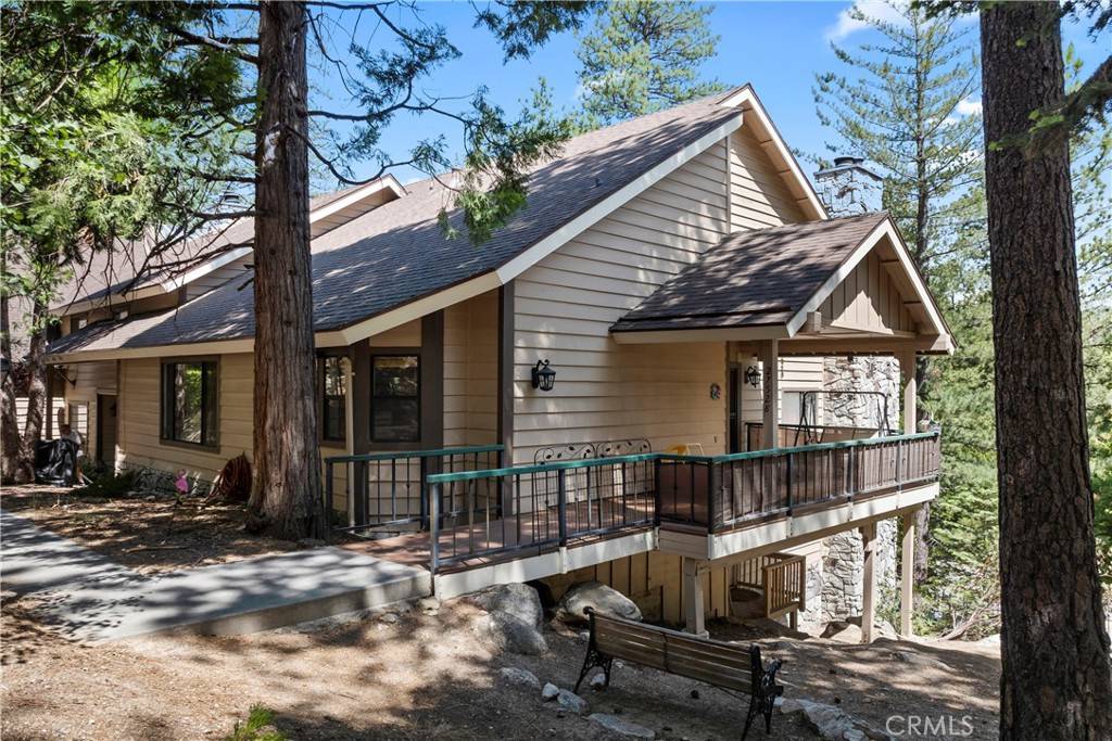 27528 Ashwood LN, Lake Arrowhead, CA 92352